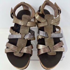 OTBT Womens 8.5 Gold Silver Tan Leather Storm Strappy Wedge Sandals Cork Heels